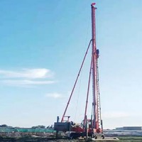 河北CFG桩机|河北鼎峰工程公司定制32米长螺旋钻机